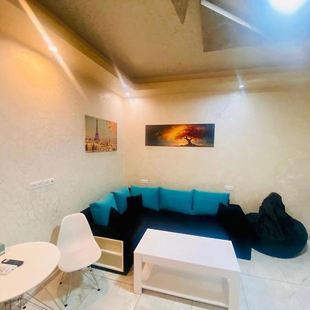 Luxury Apartment With Jacuzzi On Republic Square Yerevan Exterior foto