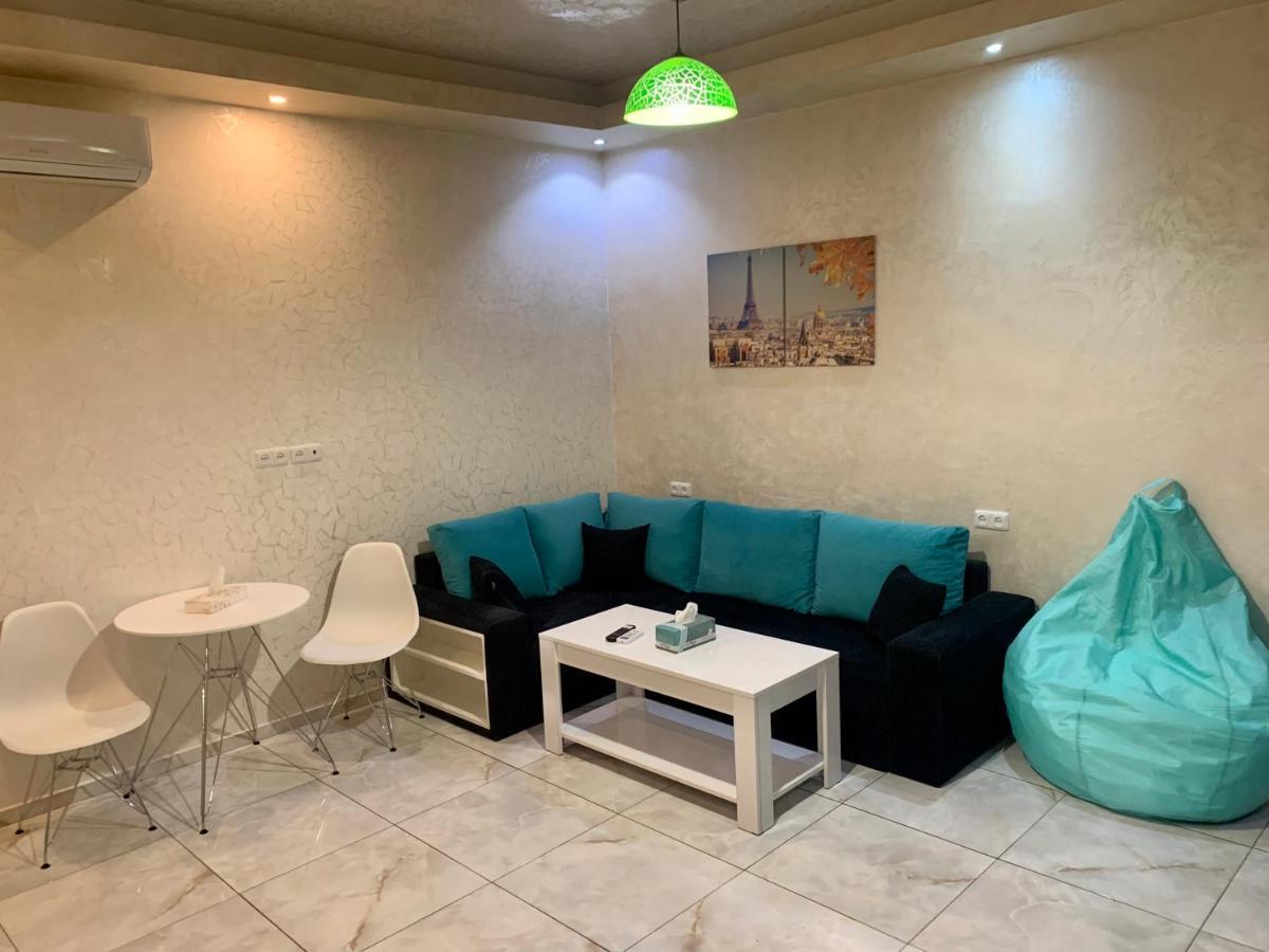 Luxury Apartment With Jacuzzi On Republic Square Yerevan Exterior foto