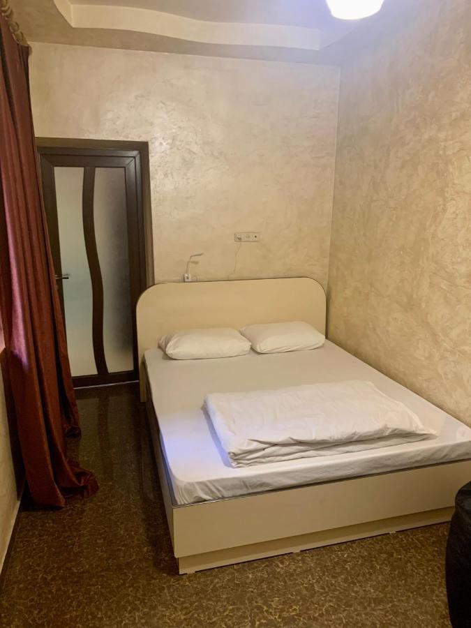 Luxury Apartment With Jacuzzi On Republic Square Yerevan Exterior foto