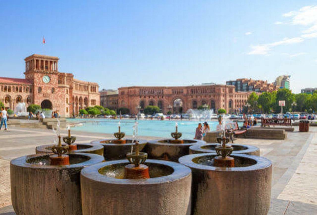 Luxury Apartment With Jacuzzi On Republic Square Yerevan Exterior foto